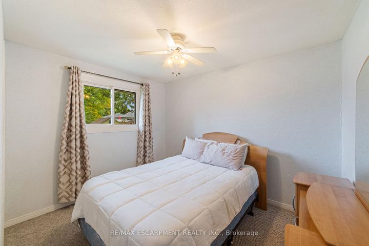 Photo 17 at 111 BOSTON Crescent, Berrisfield, Hamilton