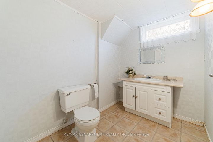Photo 22 at 111 BOSTON Crescent, Berrisfield, Hamilton