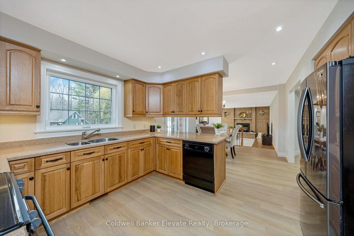 Photo 14 at 12282 Eighth Line, Rural Halton Hills, Halton Hills