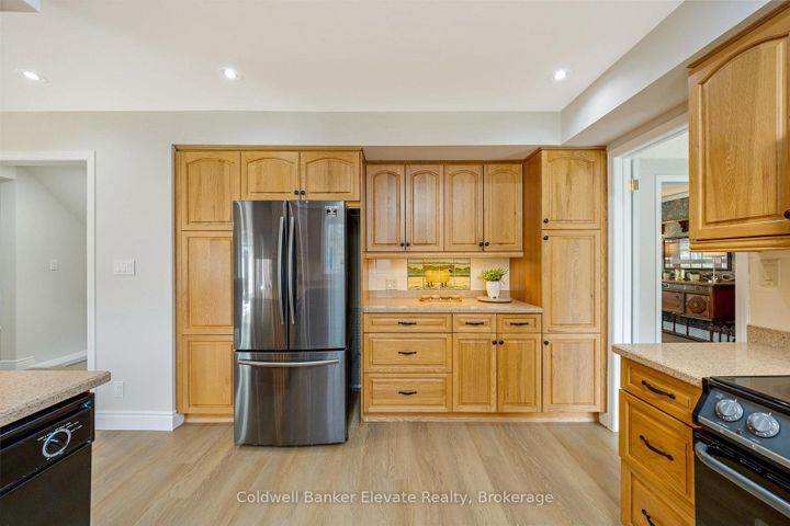 Photo 15 at 12282 Eighth Line, Rural Halton Hills, Halton Hills