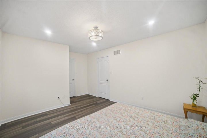 Photo 23 at 83 Smith Street, Bradford, Bradford West Gwillimbury