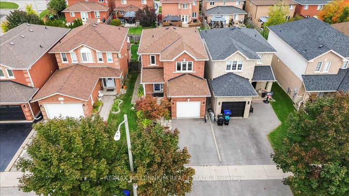 Photo 37 at 83 Smith Street, Bradford, Bradford West Gwillimbury