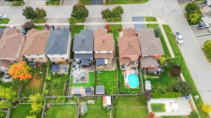 Photo 39 at 83 Smith Street, Bradford, Bradford West Gwillimbury