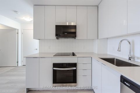 Photo 9 at 1009 - 474 Caldari Road, Concord, Vaughan
