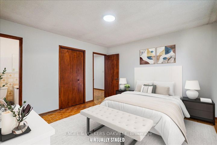 Photo 15 at 4170 Sunset Valley Court, Rathwood, Mississauga