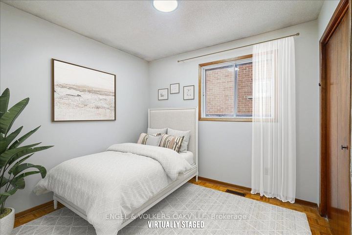 Photo 17 at 4170 Sunset Valley Court, Rathwood, Mississauga