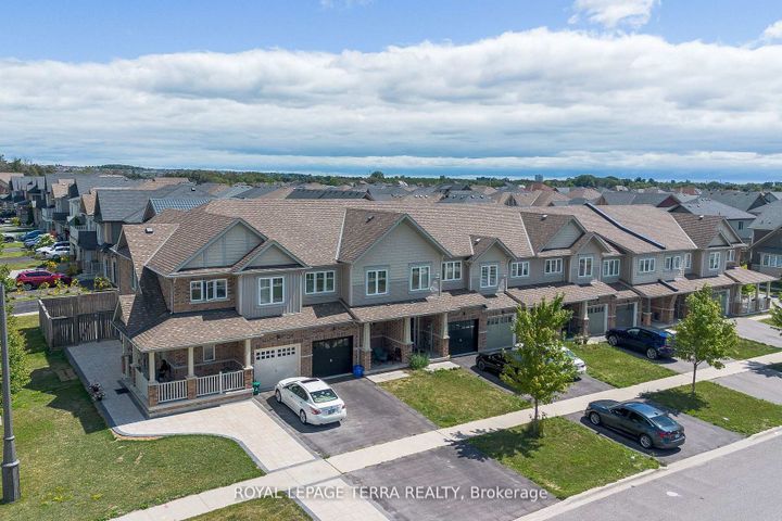 Photo 3 at 2345 Steeplechase Street, Windfields, Oshawa