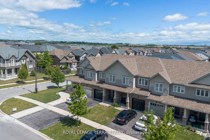 Photo 5 at 2345 Steeplechase Street, Windfields, Oshawa