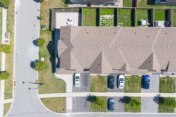 Photo 6 at 2345 Steeplechase Street, Windfields, Oshawa