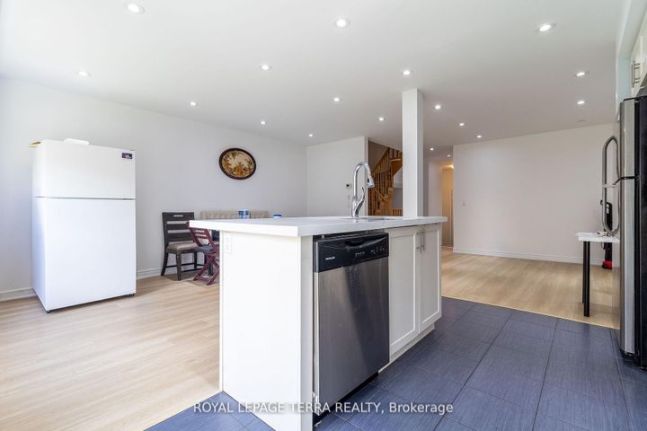 Photo 13 at 2345 Steeplechase Street, Windfields, Oshawa
