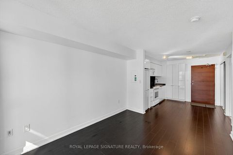 Photo 12 at 2811 - 15 Iceboat Terrace, Waterfront Communities C1, Toronto