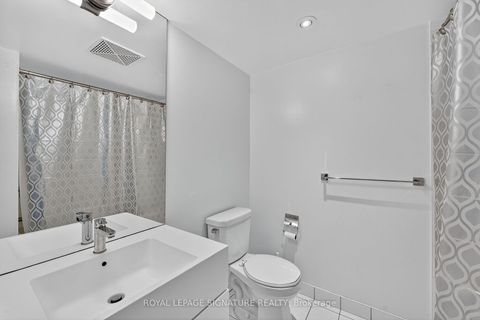 Photo 16 at 2811 - 15 Iceboat Terrace, Waterfront Communities C1, Toronto