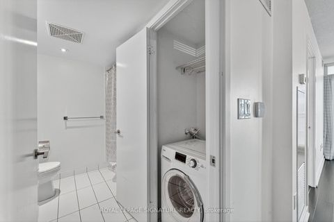 Photo 17 at 2811 - 15 Iceboat Terrace, Waterfront Communities C1, Toronto