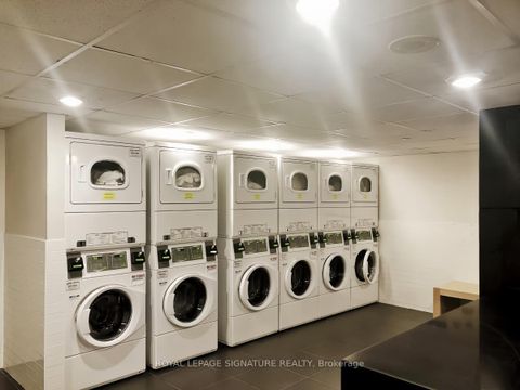 Photo 33 at 2811 - 15 Iceboat Terrace, Waterfront Communities C1, Toronto