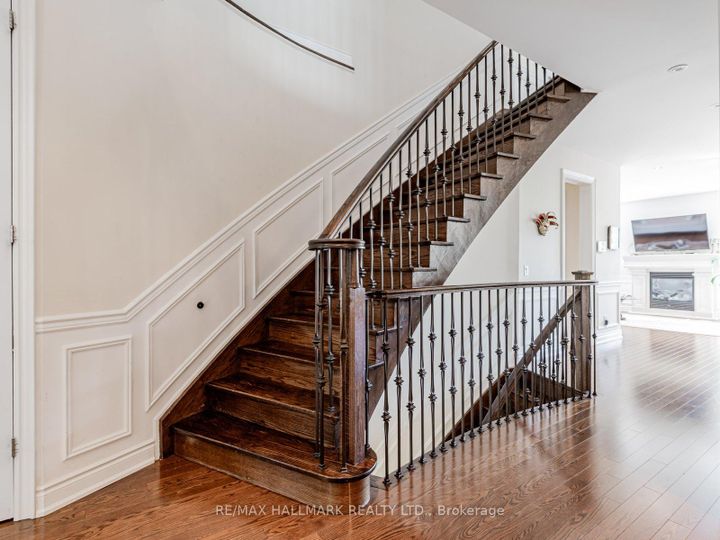 Photo 8 at 33 Laredo Drive, Westbrook, Richmond Hill