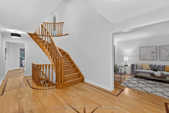 Photo 6 at 3569 Redmond Road, Fairview, Mississauga