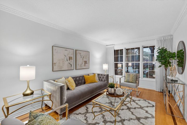 Photo 7 at 3569 Redmond Road, Fairview, Mississauga