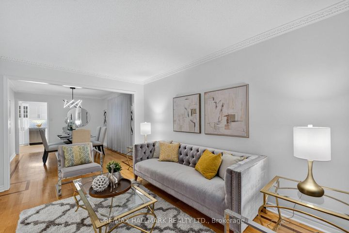 Photo 10 at 3569 Redmond Road, Fairview, Mississauga