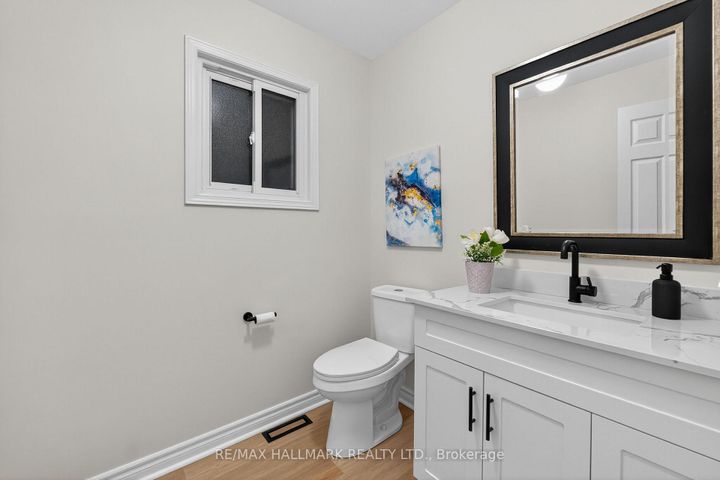 Photo 21 at 3569 Redmond Road, Fairview, Mississauga