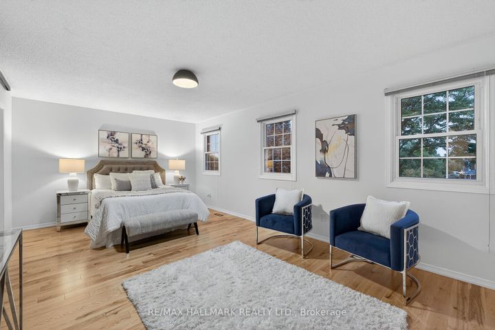 Photo 24 at 3569 Redmond Road, Fairview, Mississauga