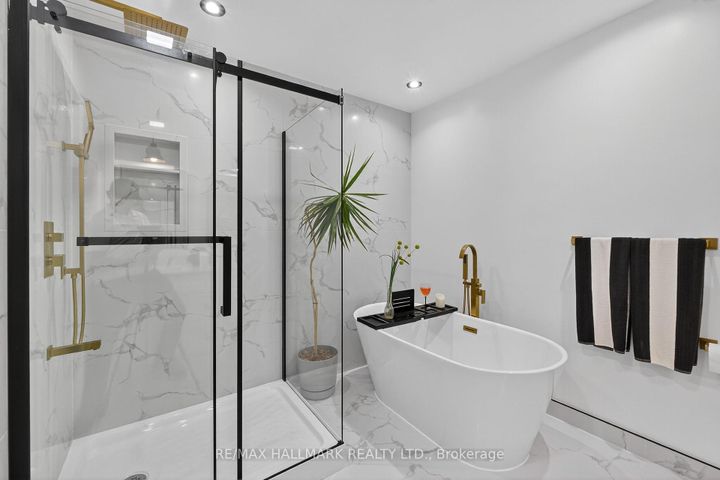 Photo 30 at 3569 Redmond Road, Fairview, Mississauga