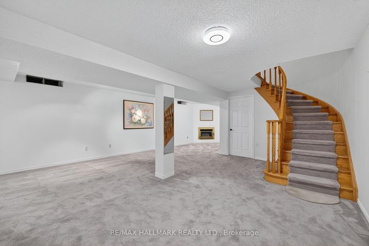 Photo 39 at 3569 Redmond Road, Fairview, Mississauga
