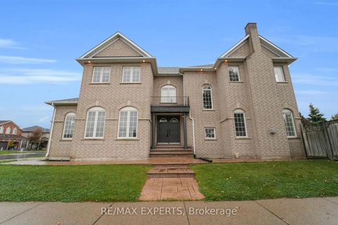 Photo 3 at 159 Sonoma Boulevard, Sonoma Heights, Vaughan