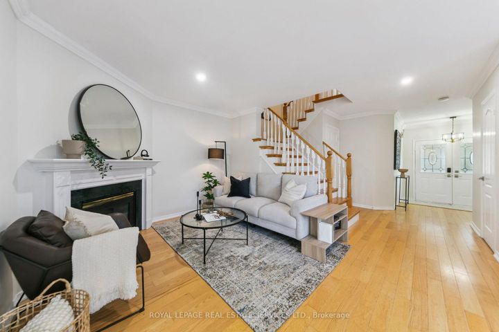 Photo 7 at 2193 Shorncliffe Boulevard, WM Westmount, Oakville