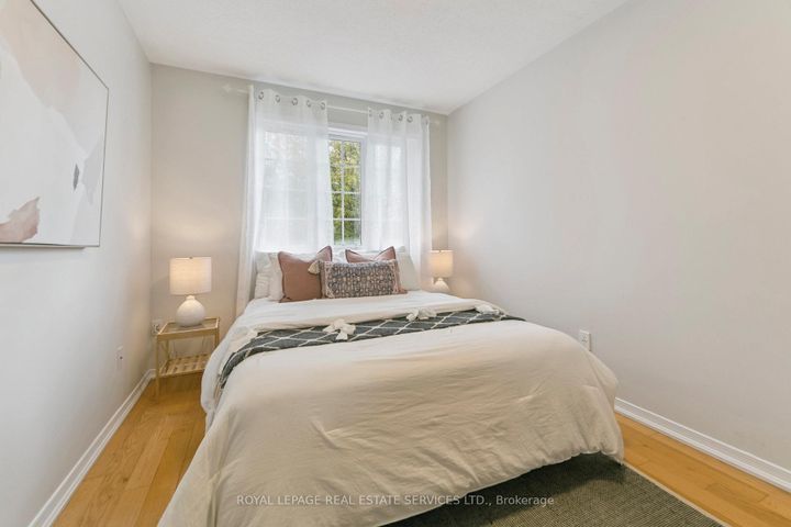 Photo 15 at 2193 Shorncliffe Boulevard, WM Westmount, Oakville