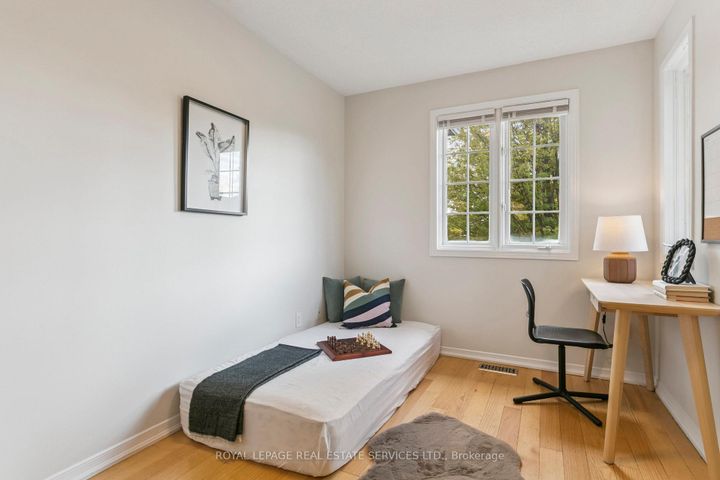 Photo 17 at 2193 Shorncliffe Boulevard, WM Westmount, Oakville