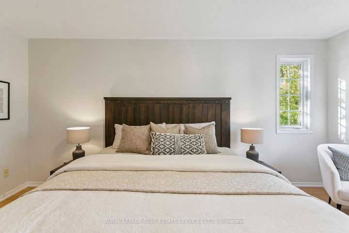 Photo 22 at 2193 Shorncliffe Boulevard, WM Westmount, Oakville