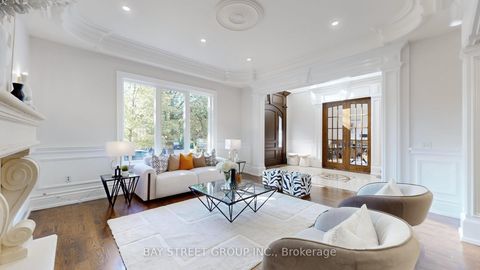 Photo 6 at 112 Centre Avenue, Newtonbrook East, Toronto