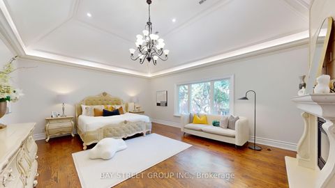 Photo 21 at 112 Centre Avenue, Newtonbrook East, Toronto