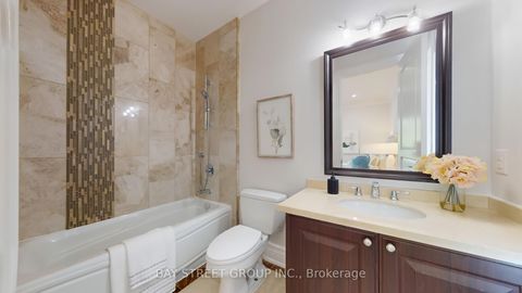 Photo 37 at 112 Centre Avenue, Newtonbrook East, Toronto