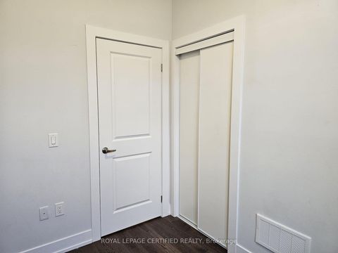 Photo 6 at L115 - 9560 Islington Avenue, Sonoma Heights, Vaughan