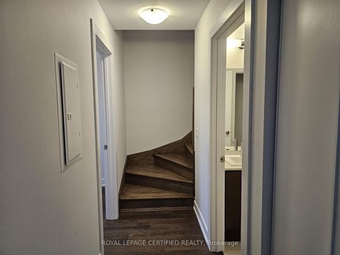 Photo 9 at L115 - 9560 Islington Avenue, Sonoma Heights, Vaughan