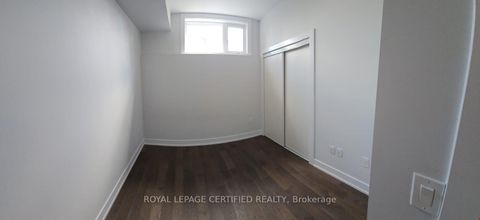 Photo 10 at L115 - 9560 Islington Avenue, Sonoma Heights, Vaughan