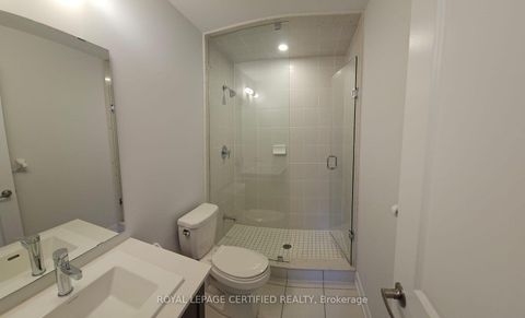 Photo 11 at L115 - 9560 Islington Avenue, Sonoma Heights, Vaughan