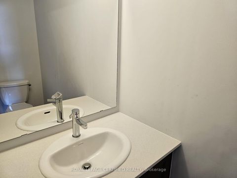 Photo 12 at L115 - 9560 Islington Avenue, Sonoma Heights, Vaughan