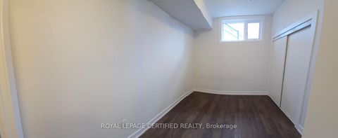 Photo 16 at L115 - 9560 Islington Avenue, Sonoma Heights, Vaughan