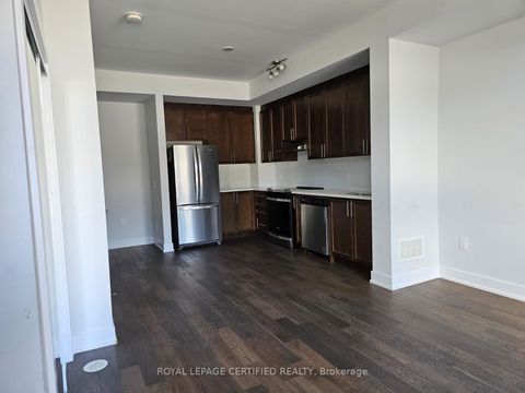 Photo 21 at L115 - 9560 Islington Avenue, Sonoma Heights, Vaughan