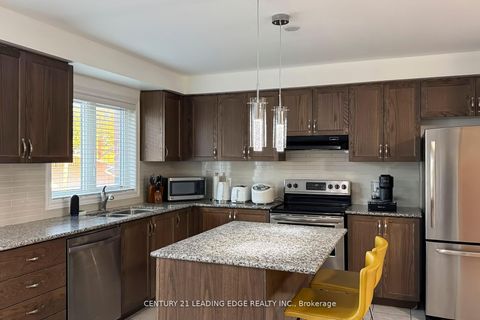 Photo 16 at 12 Pringdale Gardens Circle E, Eglinton East, Toronto