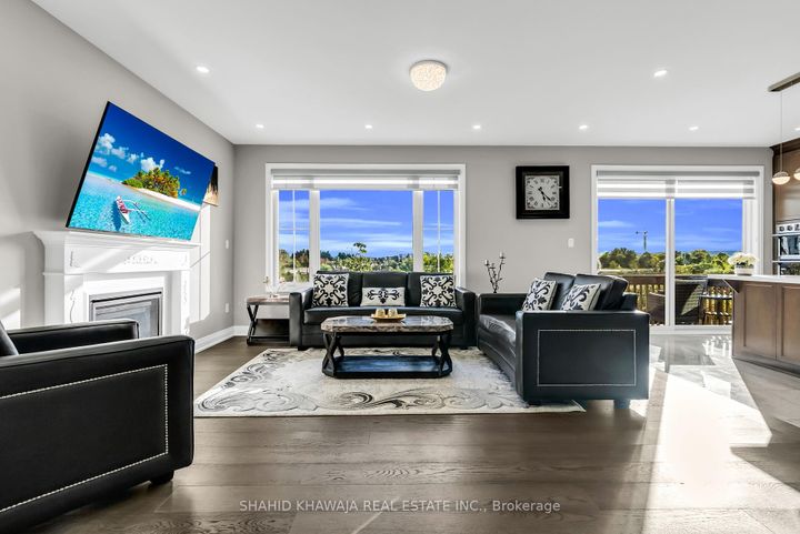 Photo 8 at 115 Yates Drive, CB Cobban, Milton