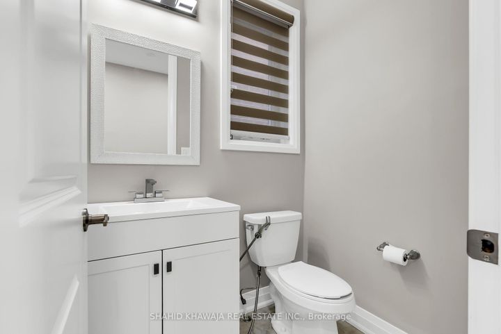 Photo 12 at 115 Yates Drive, CB Cobban, Milton