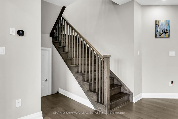 Photo 13 at 115 Yates Drive, CB Cobban, Milton