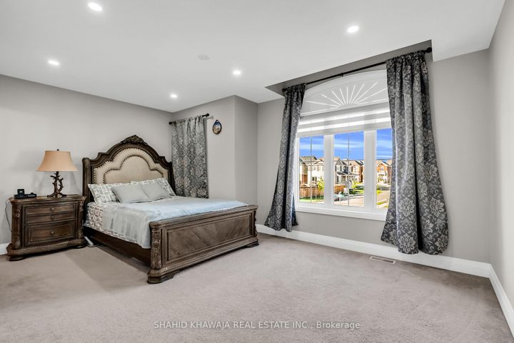 Photo 20 at 115 Yates Drive, CB Cobban, Milton