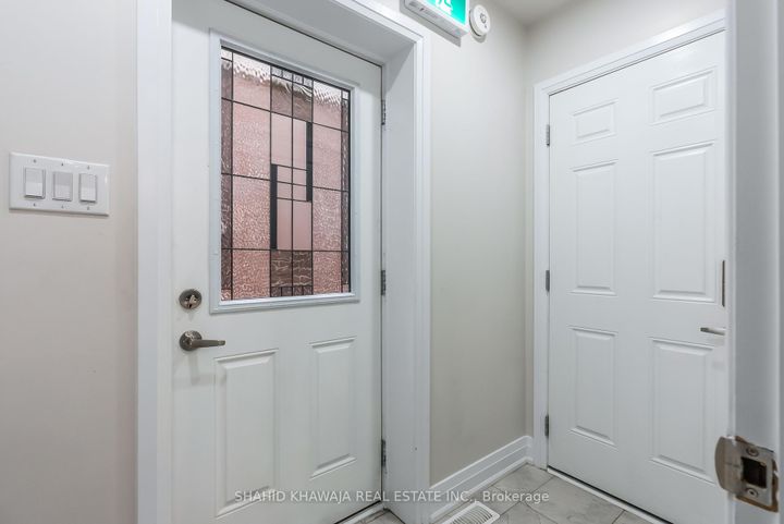Photo 28 at 115 Yates Drive, CB Cobban, Milton