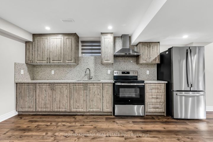 Photo 32 at 115 Yates Drive, CB Cobban, Milton