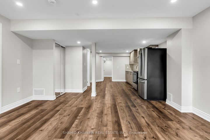 Photo 34 at 115 Yates Drive, CB Cobban, Milton