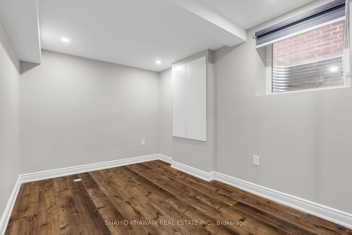 Photo 38 at 115 Yates Drive, CB Cobban, Milton
